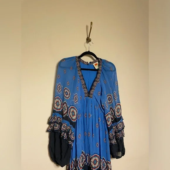 FARM Rio Blue Ainika Tiles Maxi Dress - Picture 9 of 16